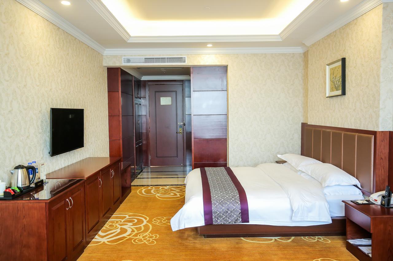 Xin Jue Jiayi Airport And International * Thượng Hải